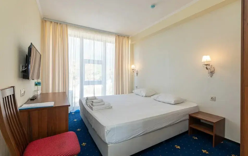 1 Room Economy Building 1 Double room (full double bed)
