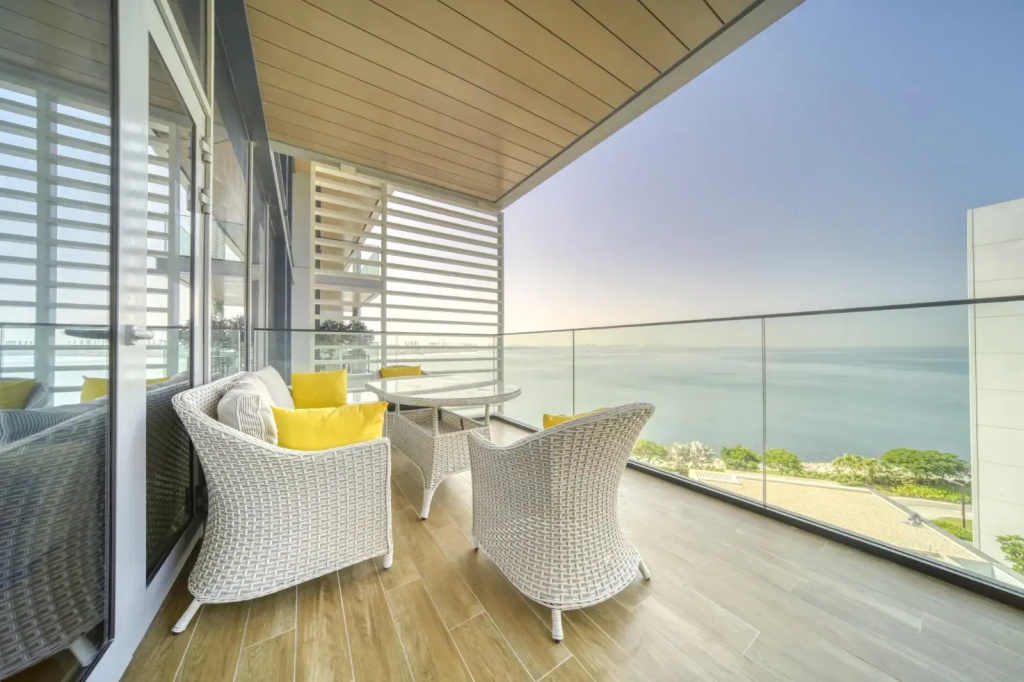 Отель Apartments Shadow Of The Sun By Lagom Apartments в Дубае