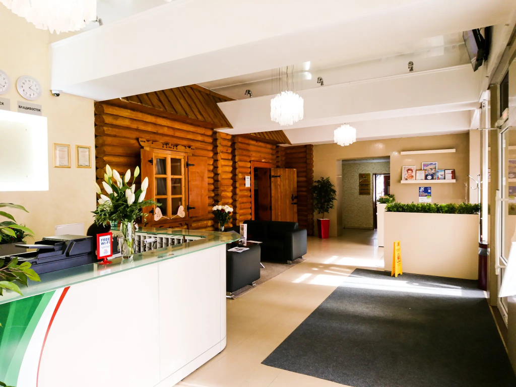 Lobby & Reception