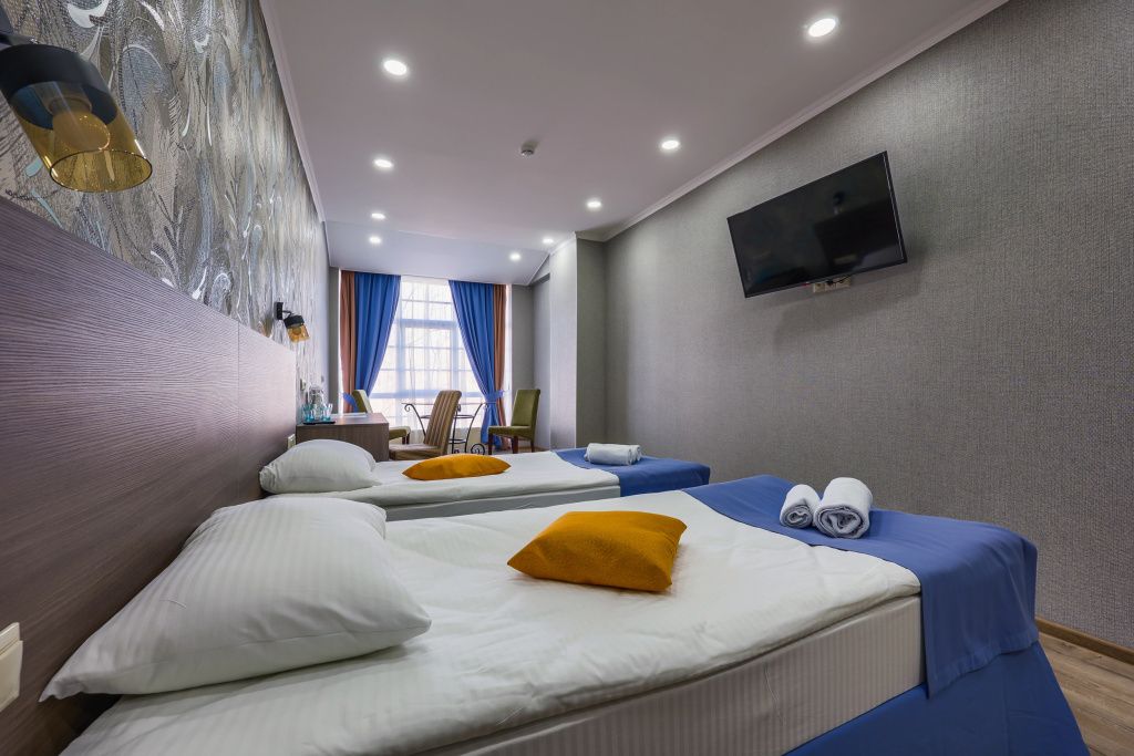 Mansarda Hotel Room Type - Superior Double room with city view twin beds