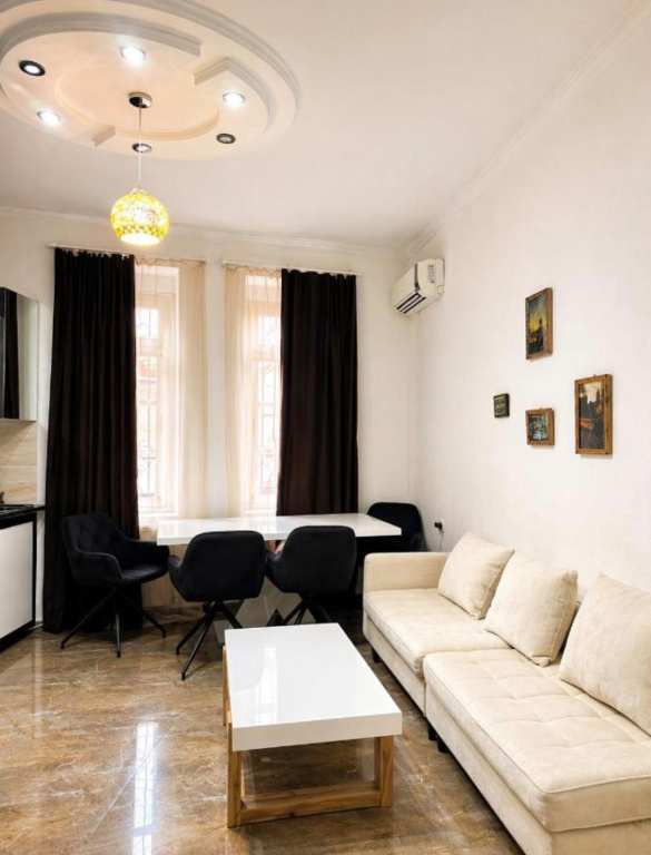 Quintuple Apartment with balcony