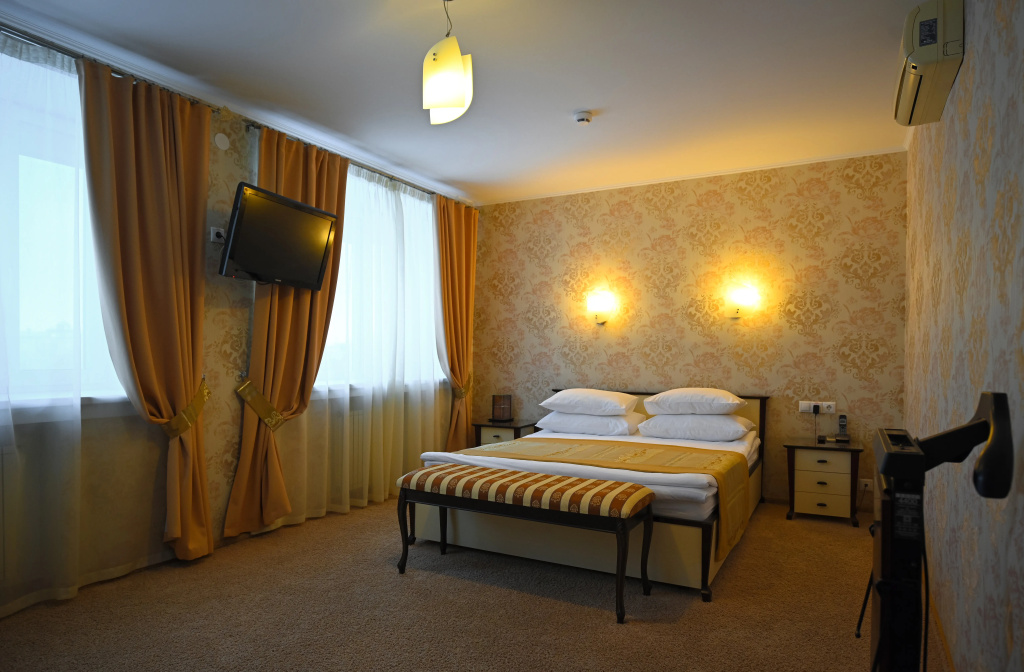 Mayak Hotel korpus Om Room Type - Double Suite full double bed