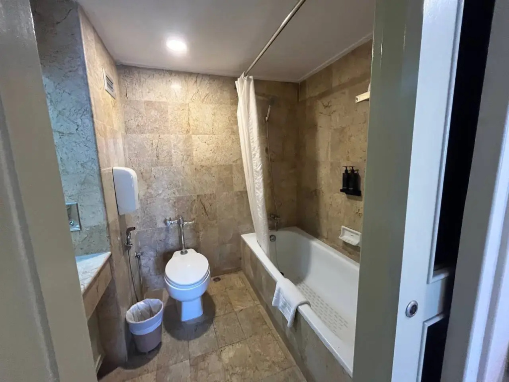 Cholchan Pattaya Beach Resort - Chambres