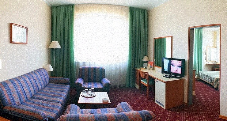 Karavella Hotel Room Type - 2 Bedrooms Double Suite full double bed