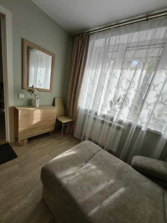 Standard Family room with courtyard view