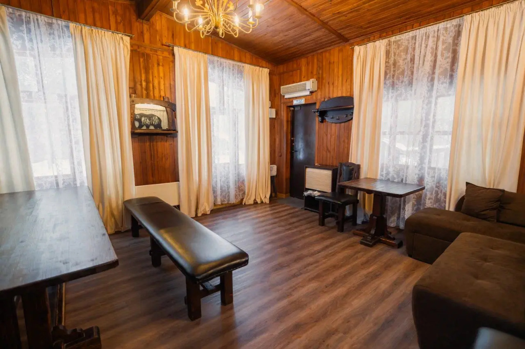 Guest (9 guests) Cottage