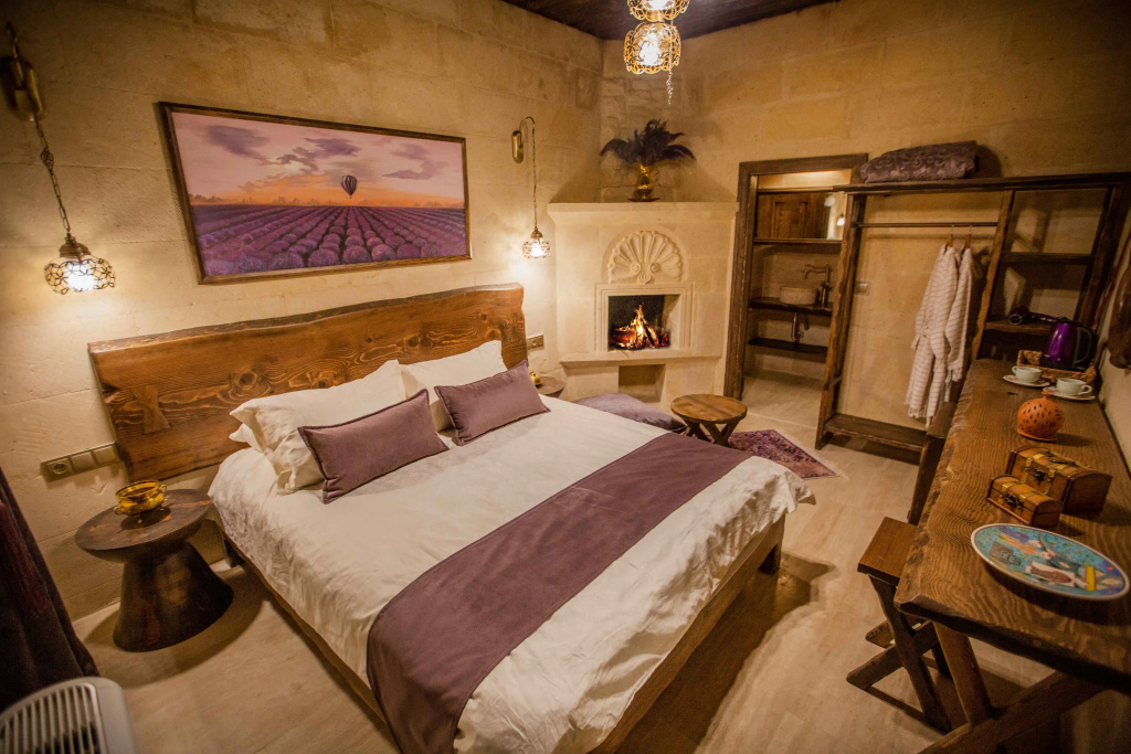 Deluxe Double room with view (full double bed)