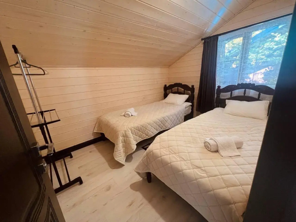 Шестиместное шале с балконом в Moon House