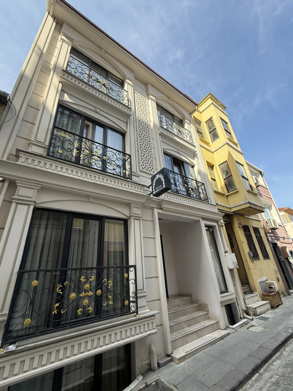 Pege Hotel