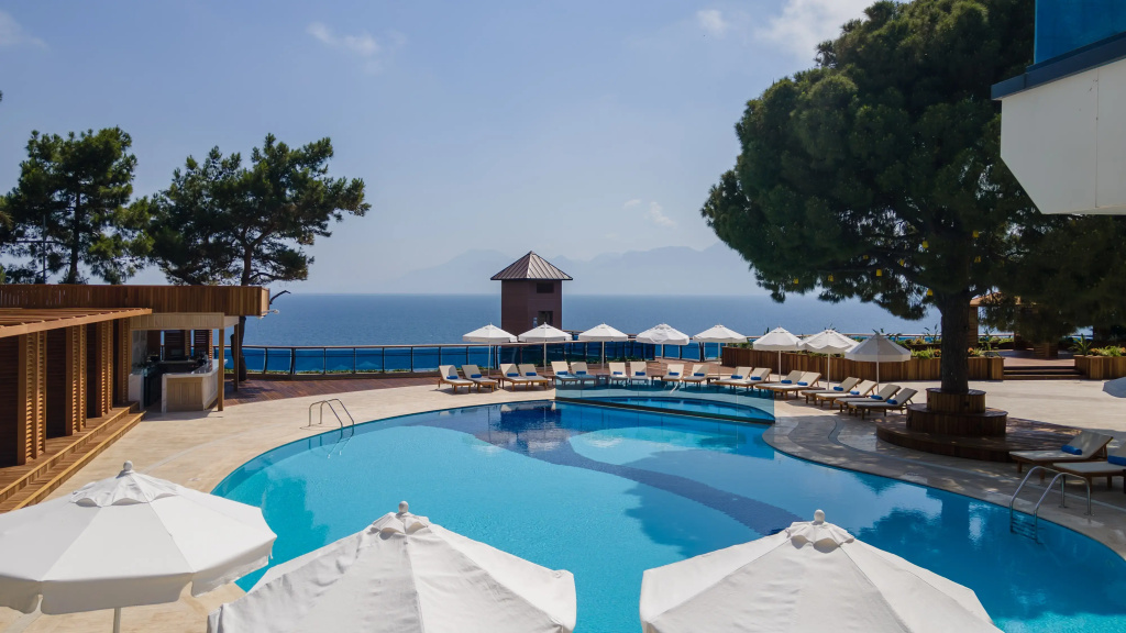 Отель Delta Hotels by Marriott Antalya Lara — фото
