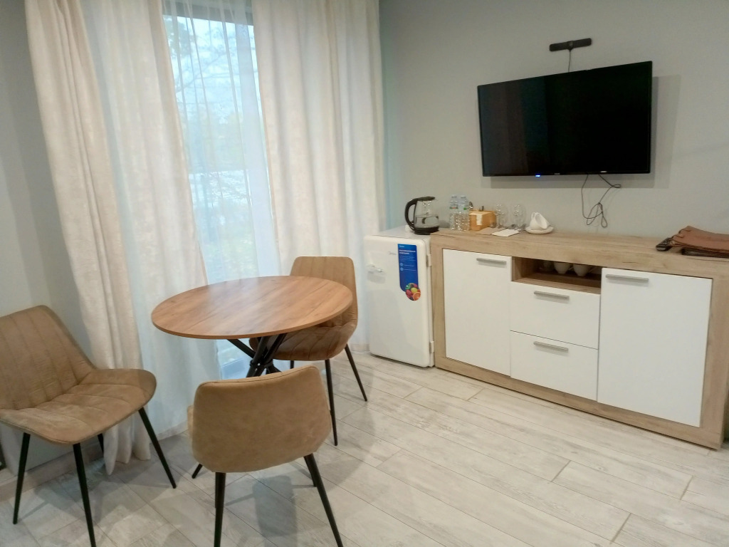 Четырёхместный коттедж Comfort с балконом в Пароходъ