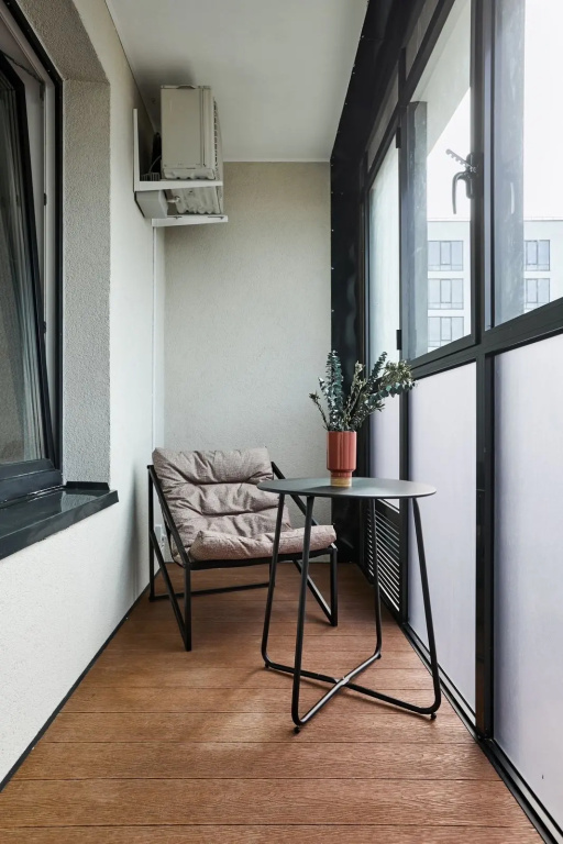 Отель Apartment MyHomeYourHome на Бульваре Головнина 4 в Санкт-Петербурге