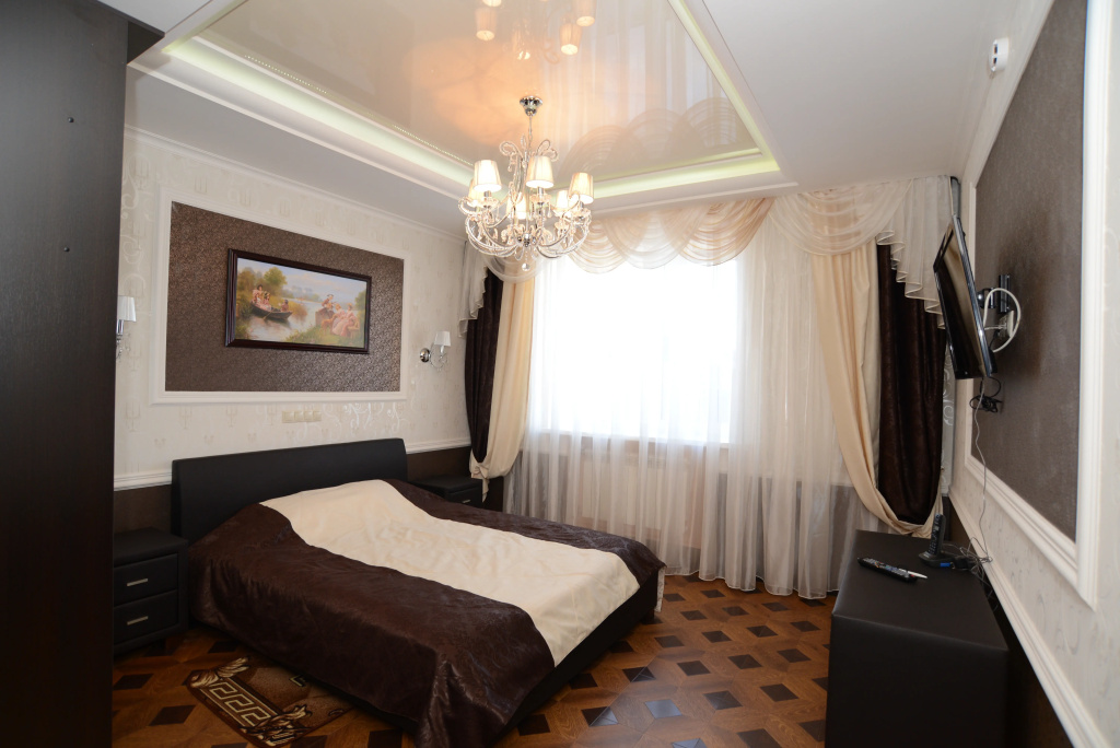 2 rooms Double Suite (full double bed)