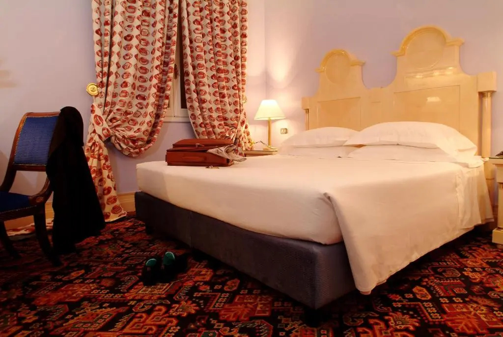 Classic Double room (full double bed)
