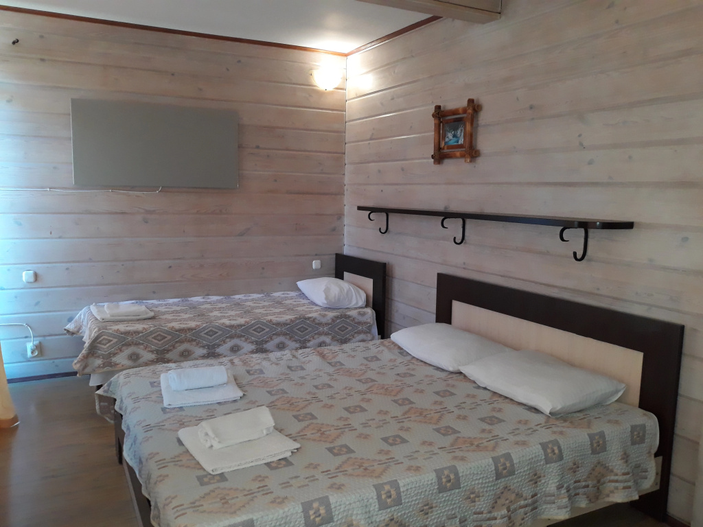 Standard Triple room with balcony and with courtyard view