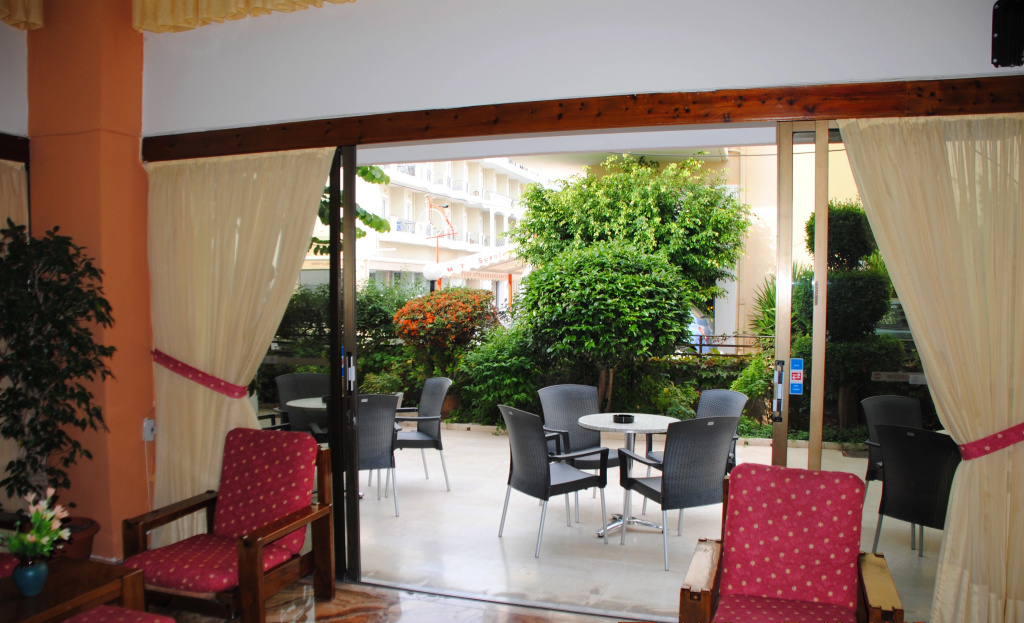 Hotel photo 2
