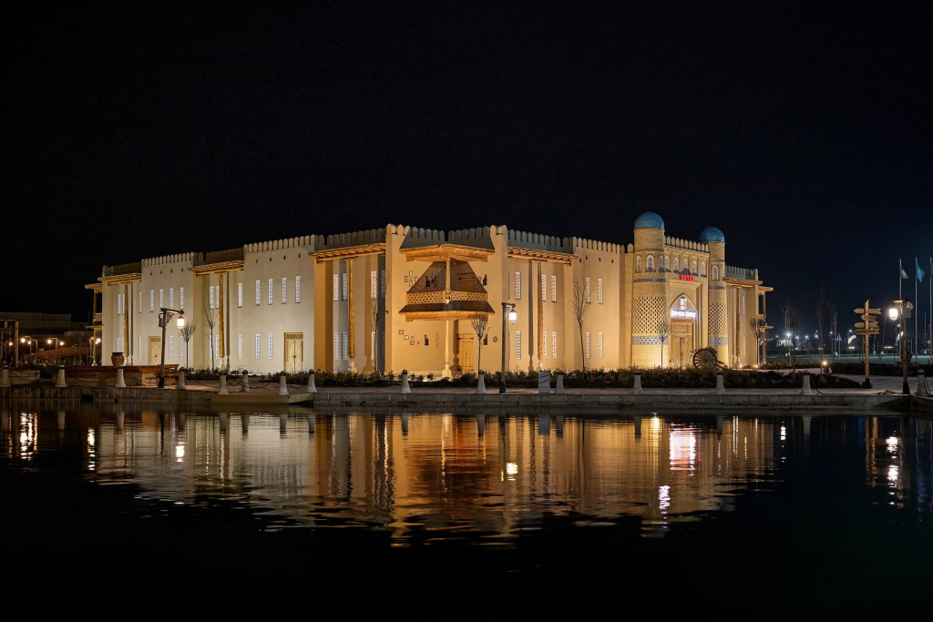 Arda Karvon Saroy Hotel
