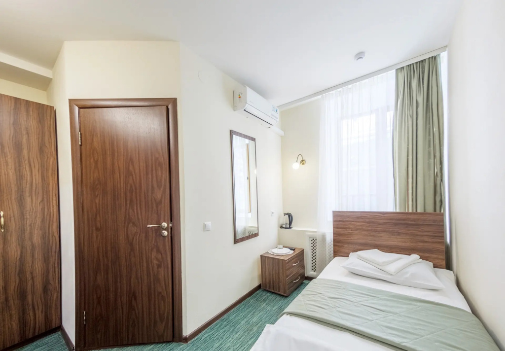 Standard Single room with city view