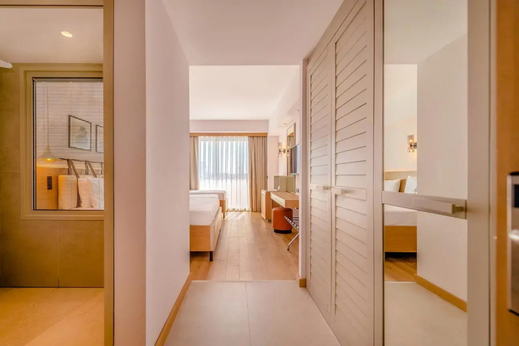 Elite Ages 13 and Over Double room (full double bed)