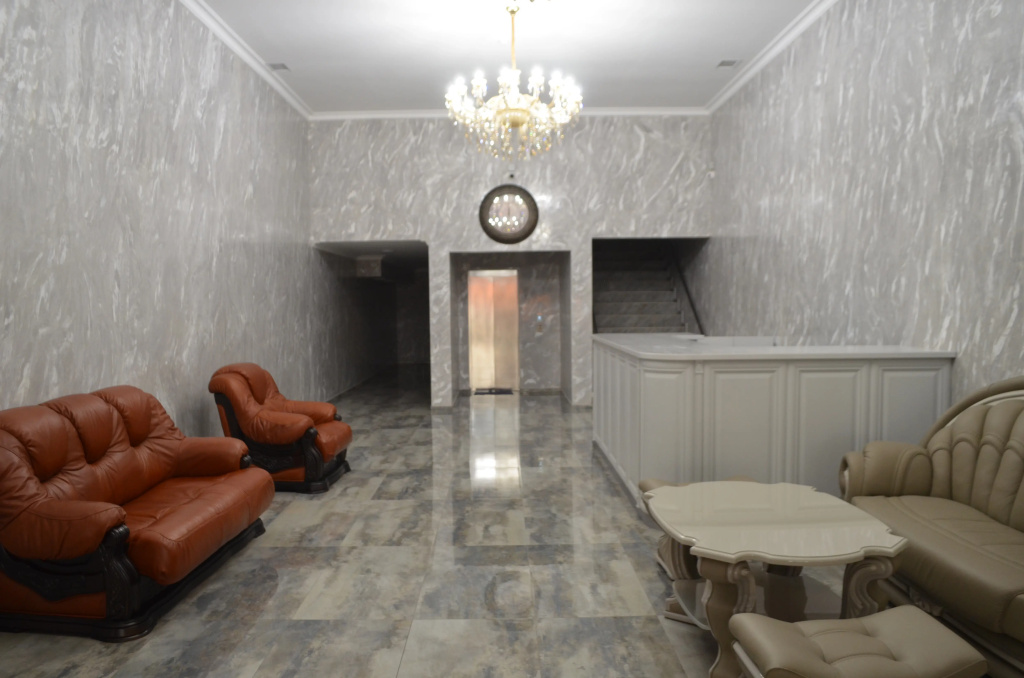 Lobby & Reception