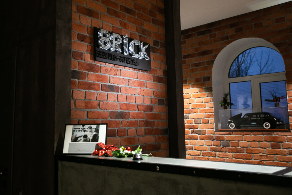Гостевой Дом New Бутик-отель Brick — фото