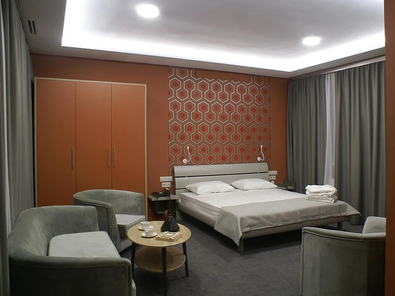 Radio Hotel Room Type - Deluxe Double room full double bed