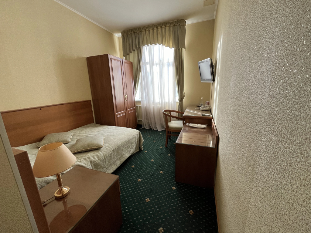 Standard Single room with city view