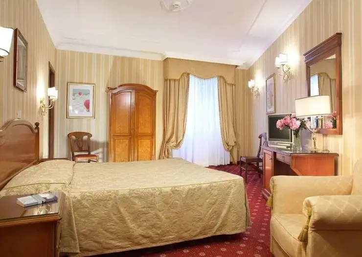 Standard Double room (full double bed)