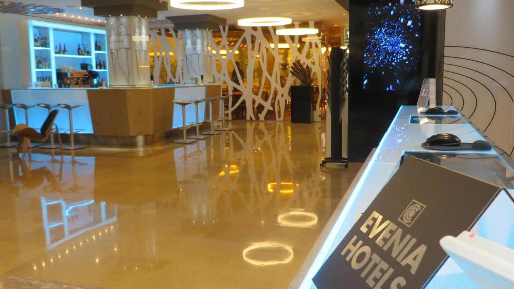 Hotel Evenia Rosselló - Général