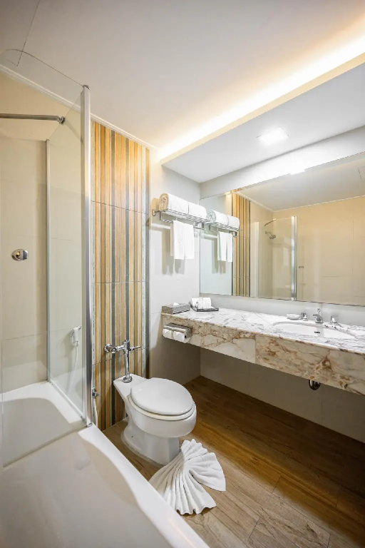 Amora Beach Resort Phuket - Chambres
