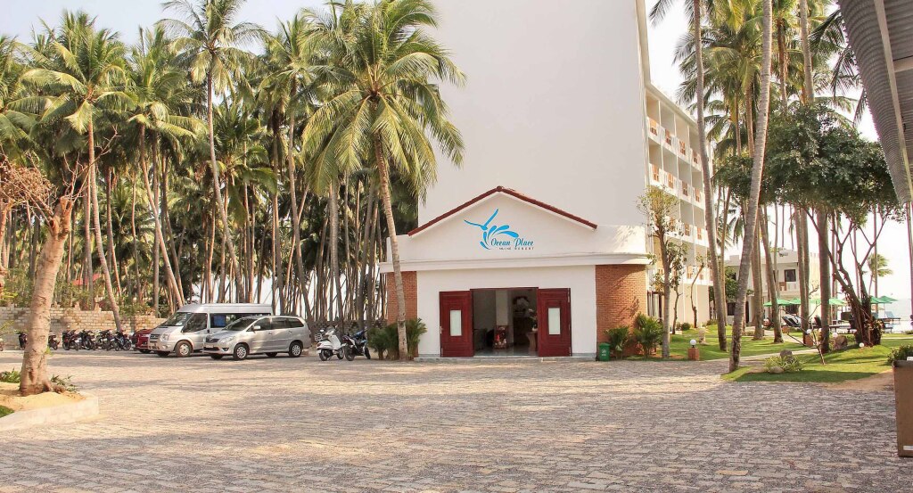 Ocean Place Mui Ne Resort Hotel