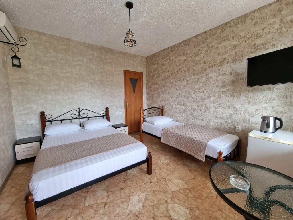 Standard Double room with balcony and with sea view (full double bed)