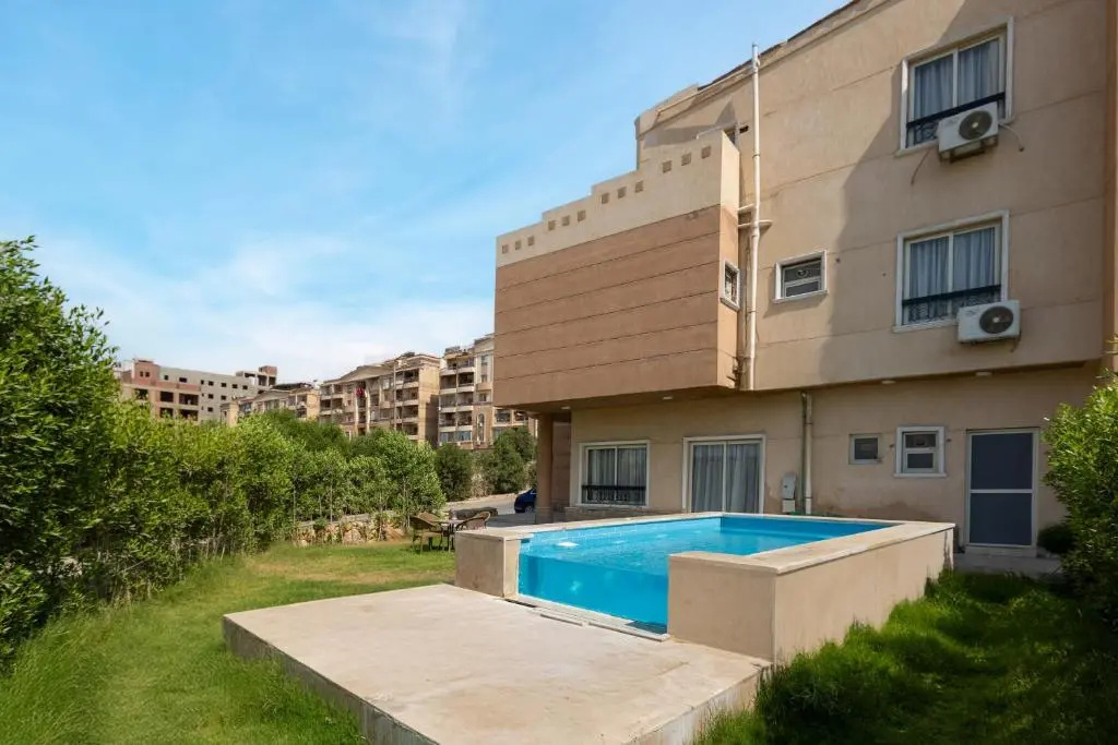 Golden 4BR Pool Villa