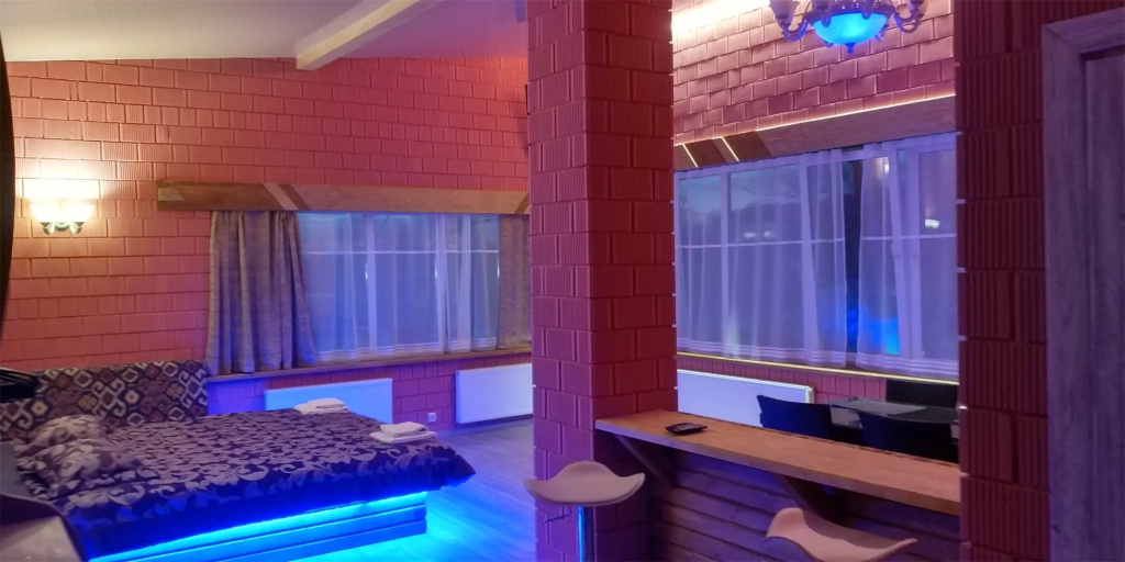 Big Double Suite with view full double bed