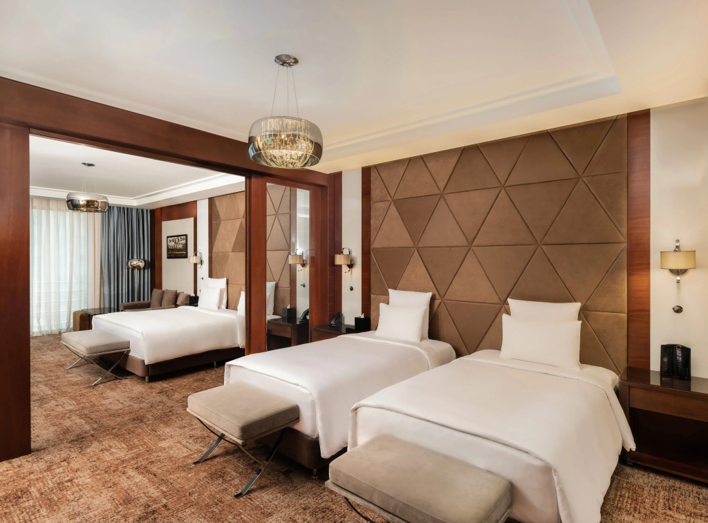 Четырёхместный номер Premium в Mövenpick Winter Park Baku Hotel