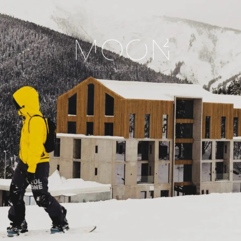 Отель Moon2 в Карачаево-Черкесской Республике