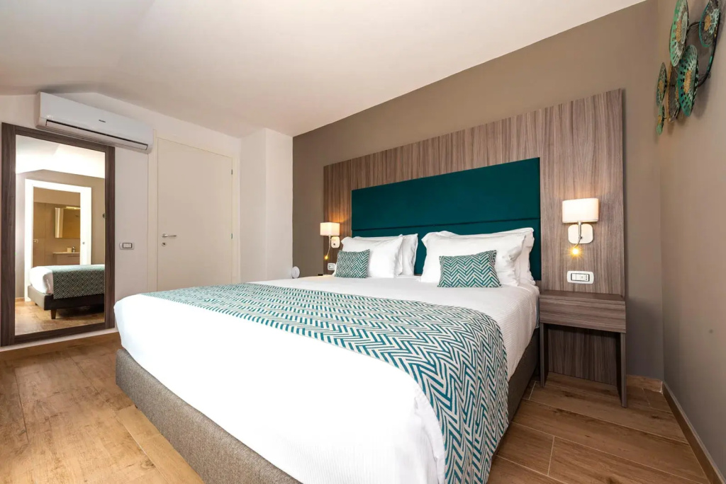 Aurelia Antica Suites and Apartments