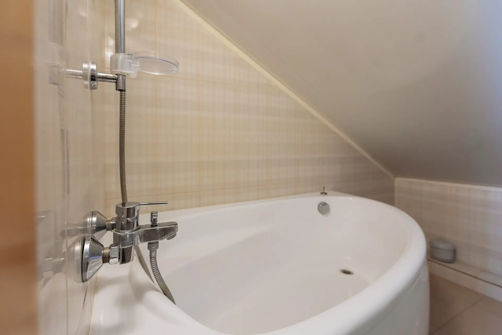 Шестиместный семейный номер Standard Мансарда с 2 комнатами в Константа