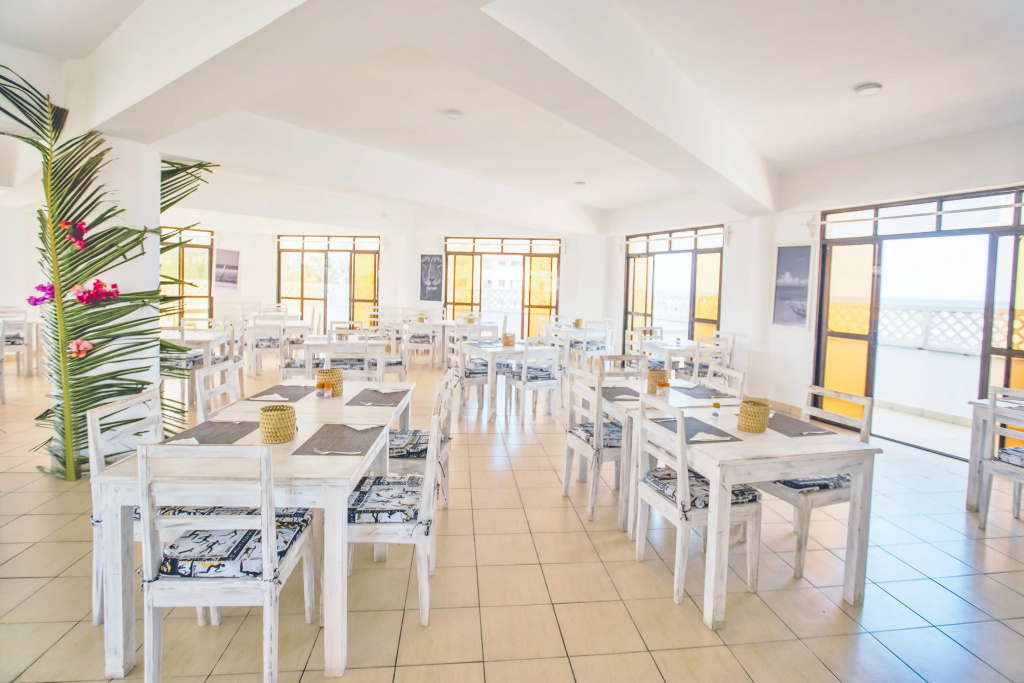 Курортный отель AHG Lion Beach Resort - фото 24