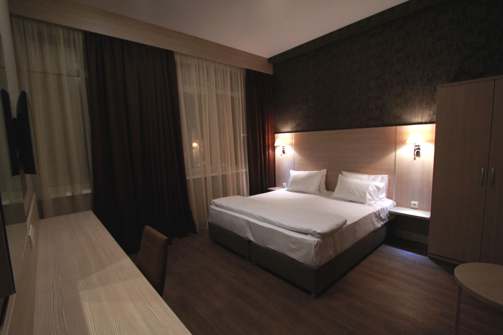 Standard Double room (full double bed)