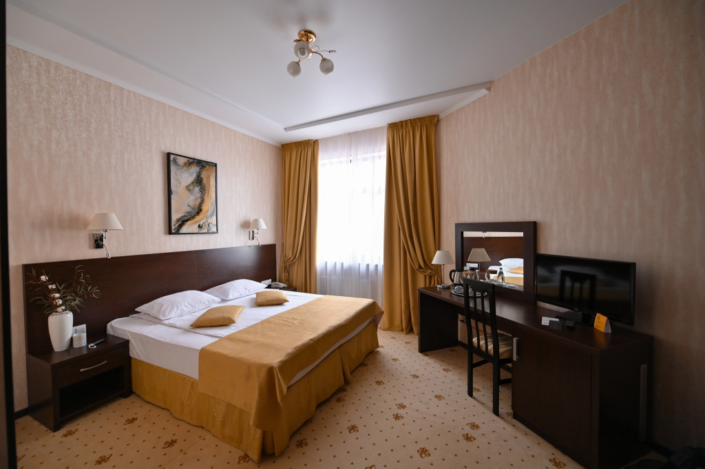 Ural Tau Hotel Room Type - Standard Double room full double bed