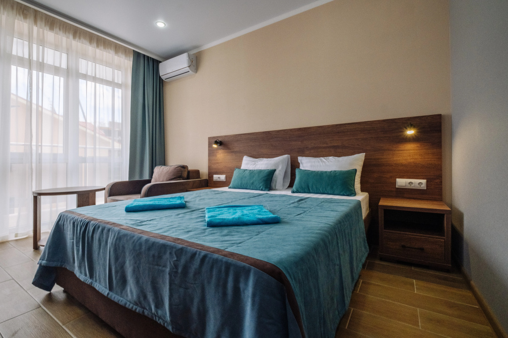 OneTime Hotel Room Type - 2 Bedrooms Suite with balcony