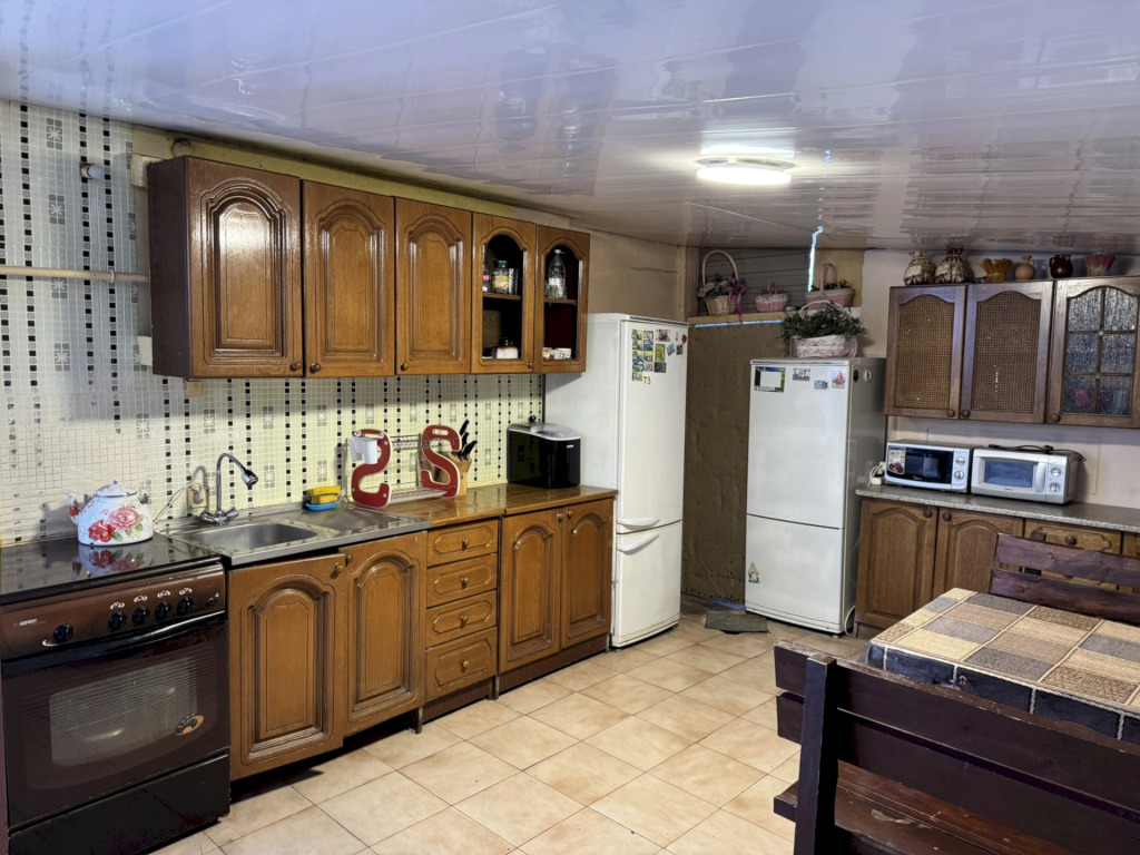 Апартаменты с 3 комнатами с красивым видом из окна в Как дома