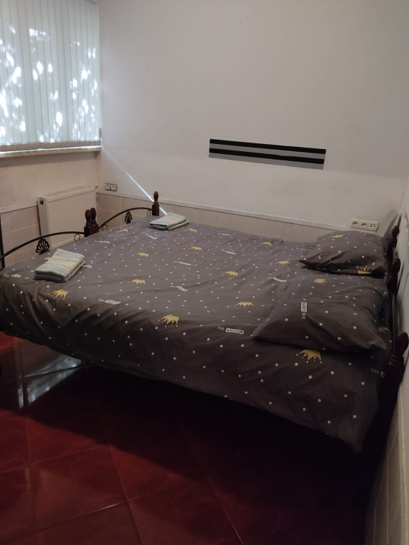 2 Bedrooms Apartment with garden view