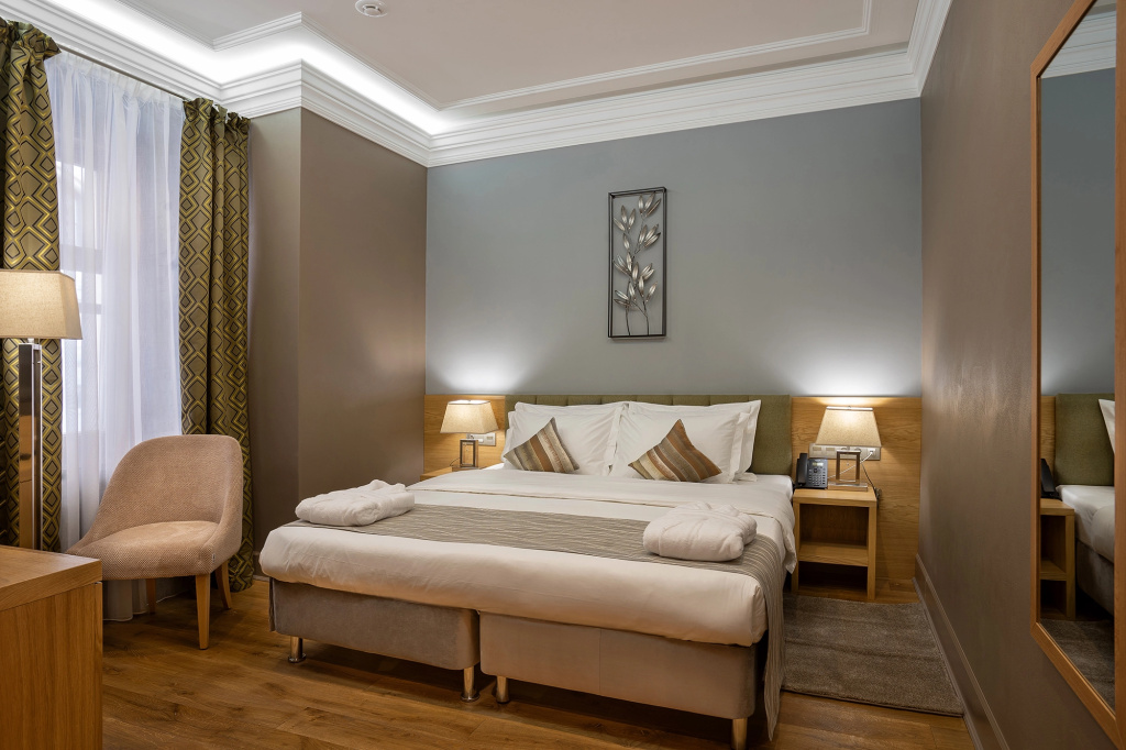 Avtorskij Hotel Parradosso Room Type - Deluxe Double room full double bed