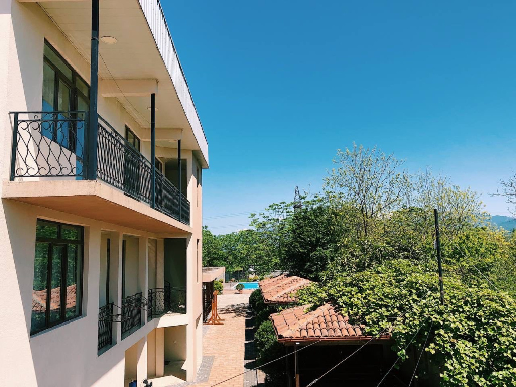 Brave&Young s Pitaniem Guest house