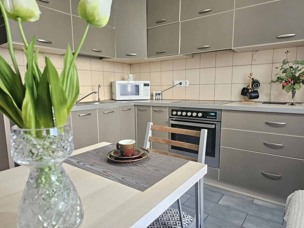 Квартира Теплый Берег в отличном доме - фото 4