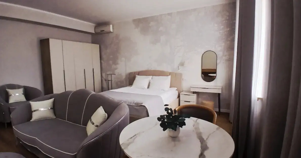 Double Studio (full double bed)
