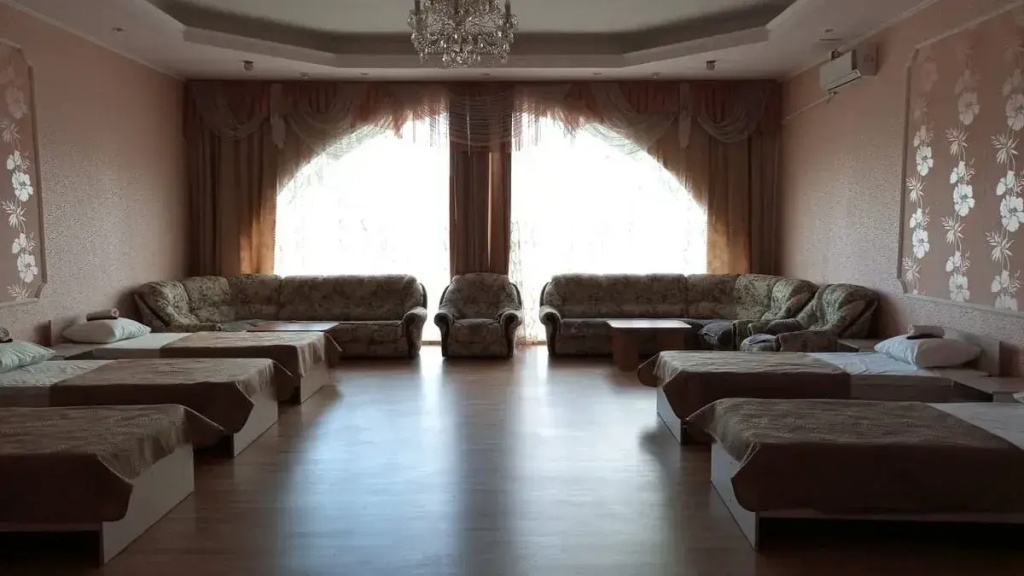Economy Quintuple room with city view