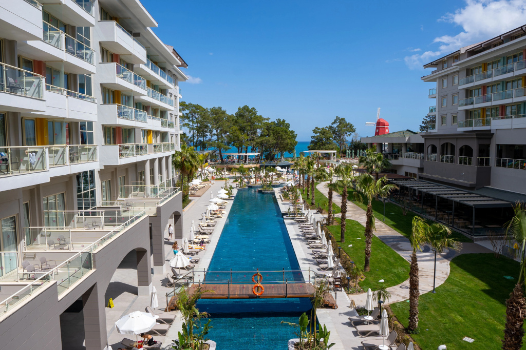 Akra Kemer - Ultra All Inclusive — фото